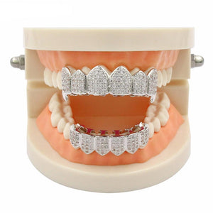 Classic Iced Out Fangs Grillz